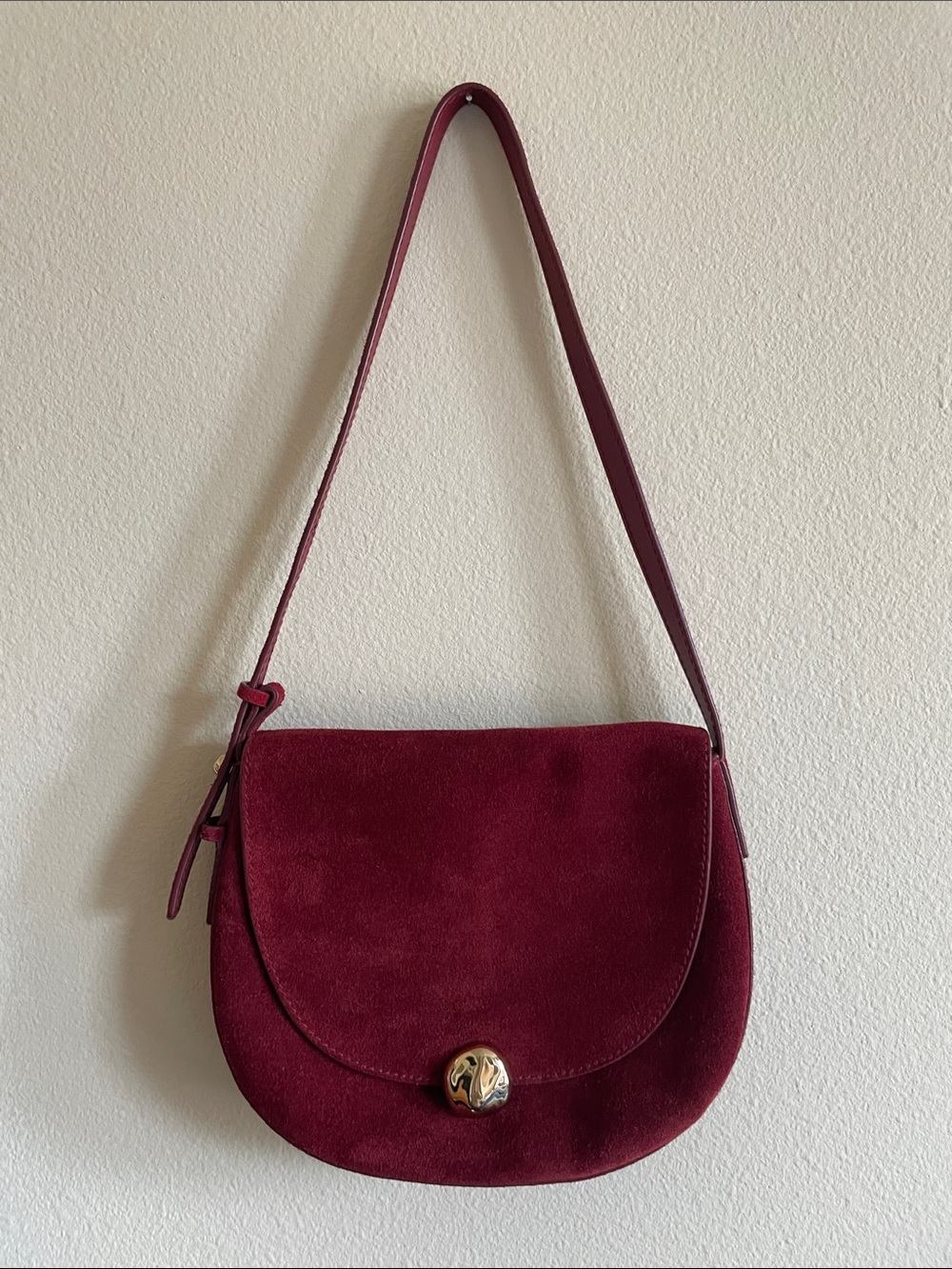 Madewell Burgundy Suede Dakota Saddle Shoulder Bag in Cabernet
